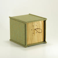 Oak Burel Birdhouse