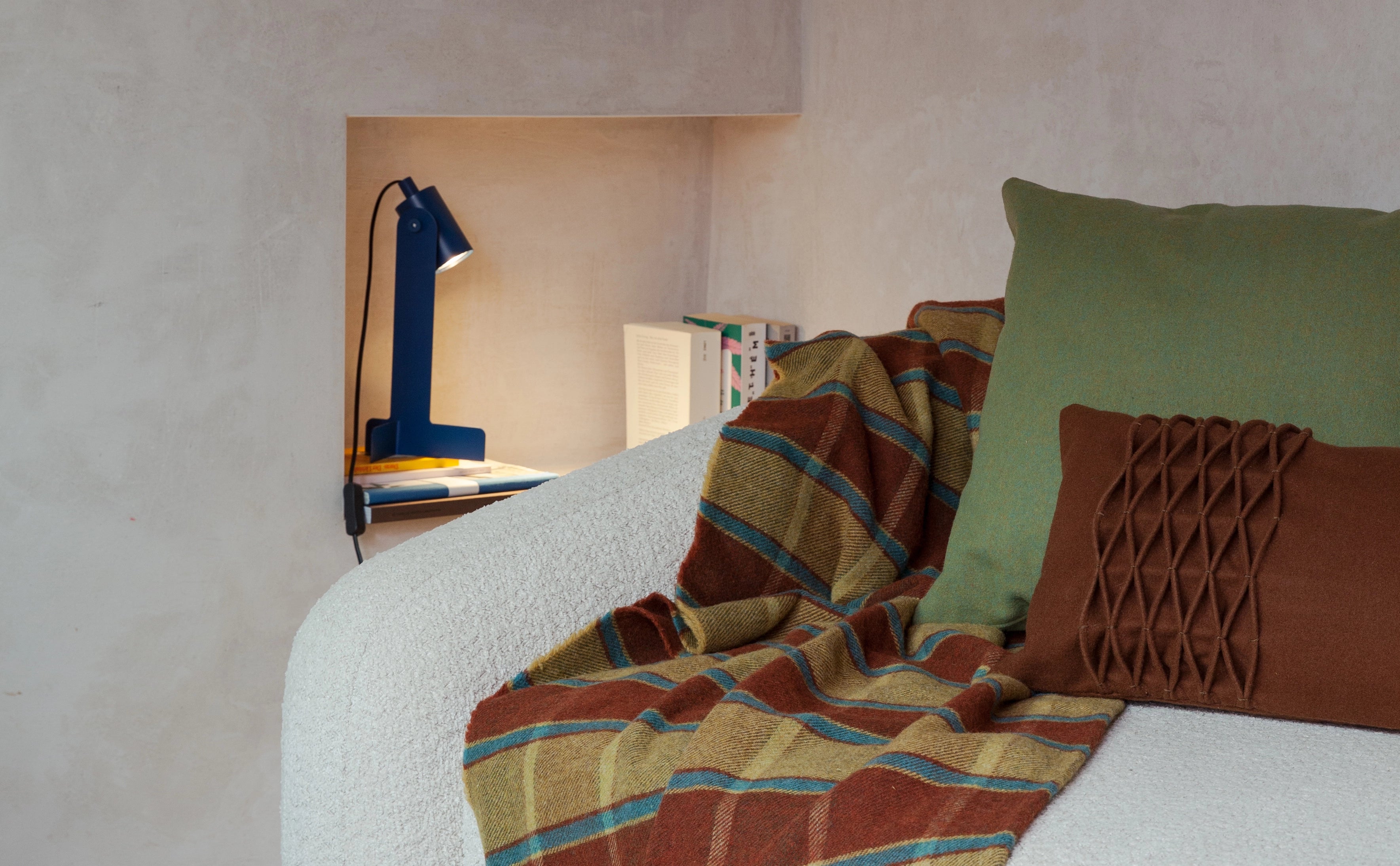 Default alt text for selected image