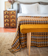 Canais Stool