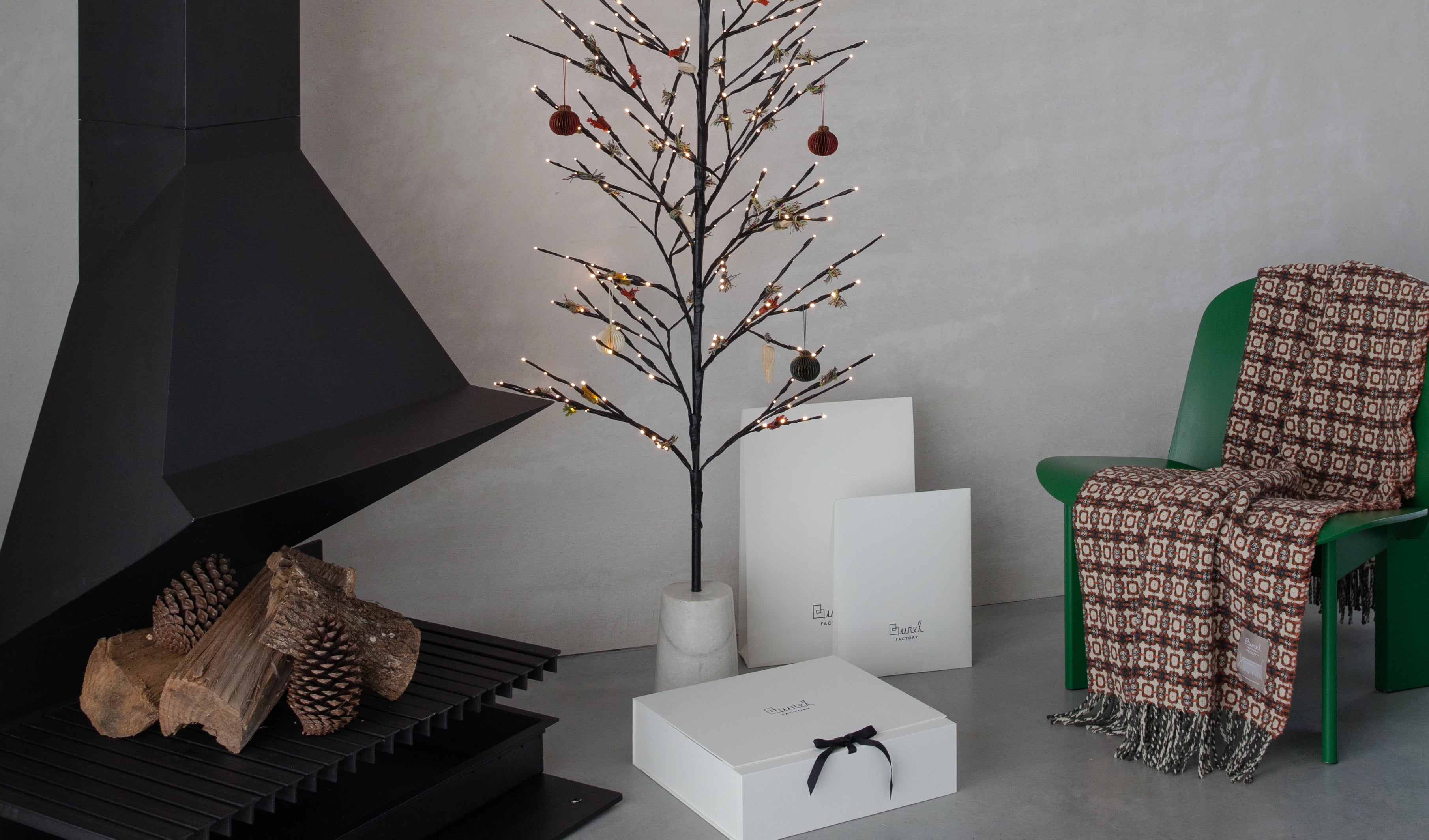 Default alt text for selected image