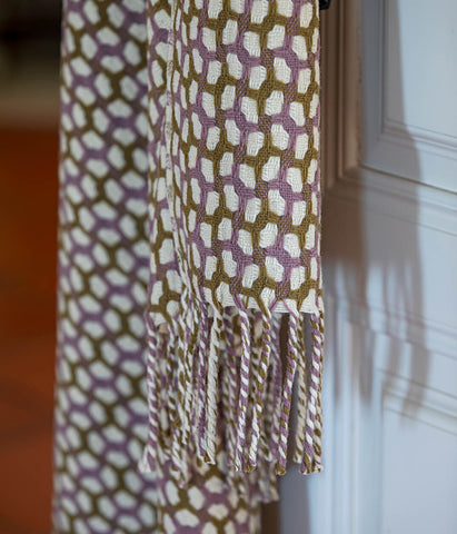 merino-wool-blanket-gathering-pattern-throw-retro-pink-bronze