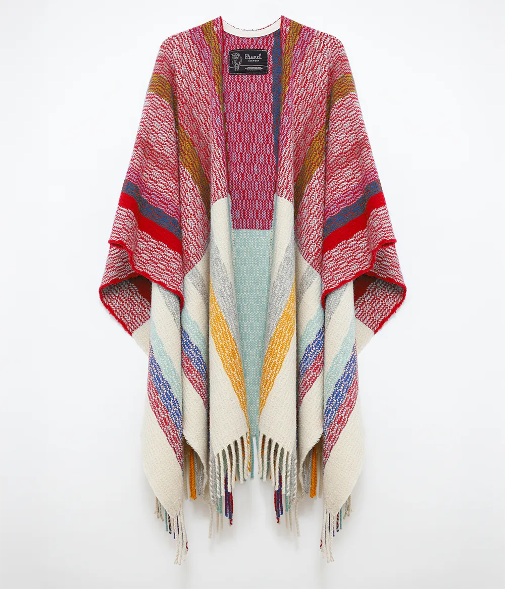 Poncho mit Rautenmuster